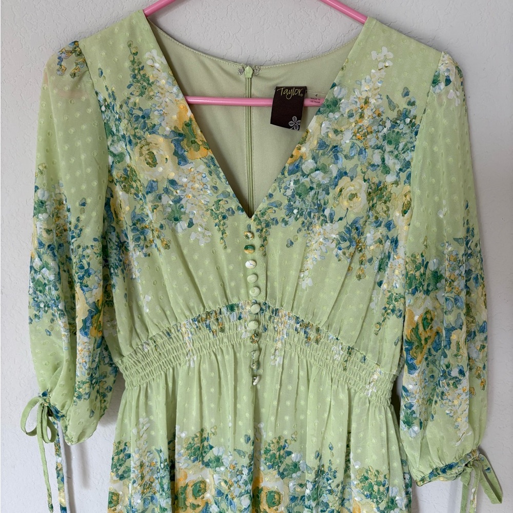 Taylor Vintage Style floral chiffon dress - Picture 2 of 8
